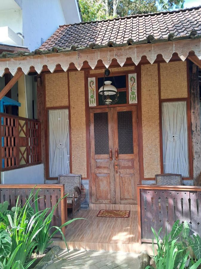 Diana'S Homestay Баньюванги Экстерьер фото