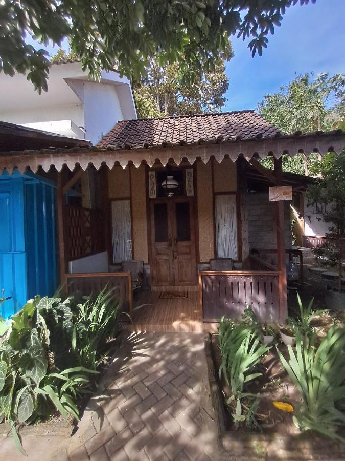 Diana'S Homestay Баньюванги Экстерьер фото