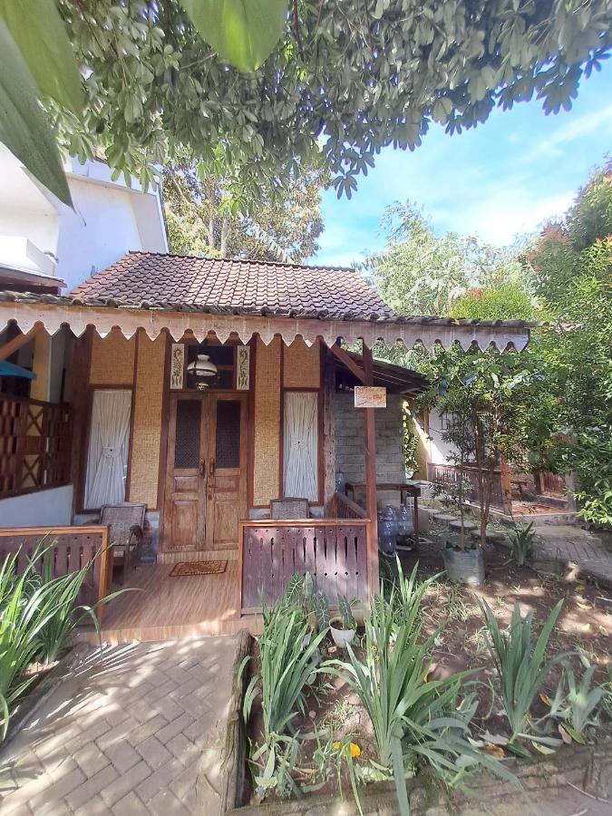 Diana'S Homestay Баньюванги Экстерьер фото