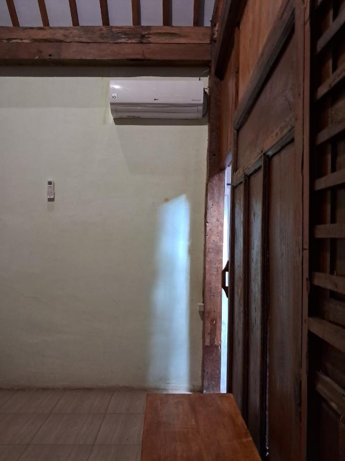Diana'S Homestay Баньюванги Экстерьер фото