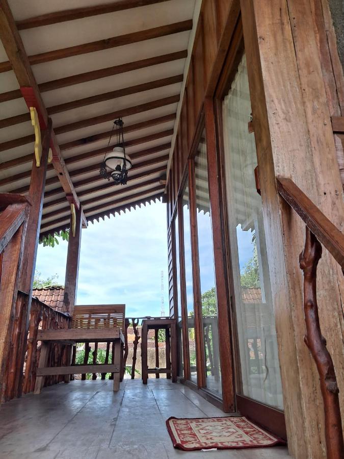 Diana'S Homestay Баньюванги Экстерьер фото
