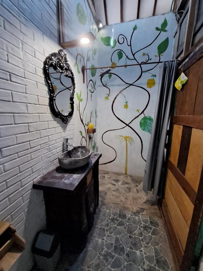 Diana'S Homestay Баньюванги Экстерьер фото