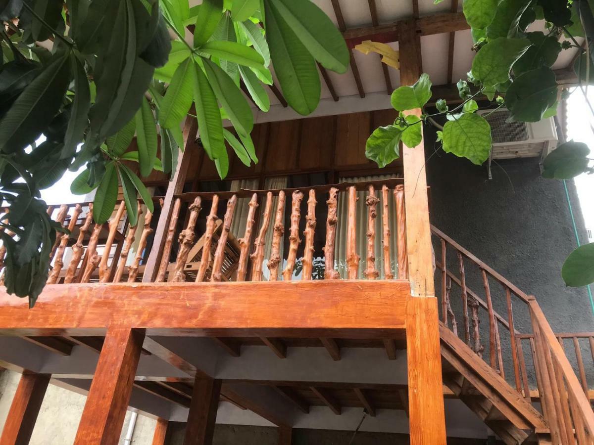 Diana'S Homestay Баньюванги Экстерьер фото